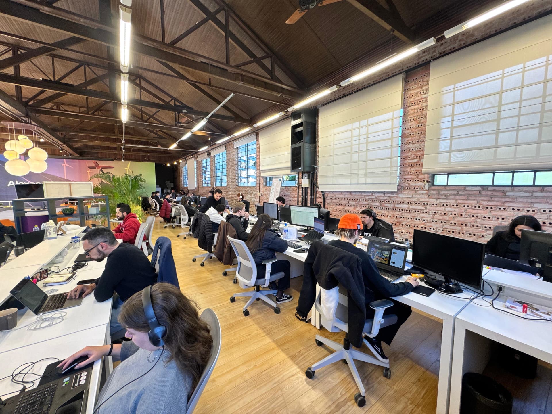 Equipe em operação e gestão de energia